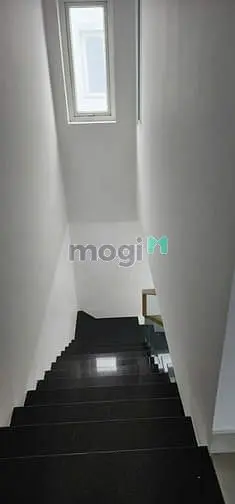 Nhà Compound Mega Village Khang Điền- 3 Tầng - 3Pn 3Wc -Sân Ô Tô Riêng