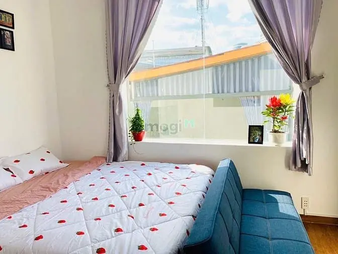 Studio Có Ban Công Rộng Rãi Thoáng Mát