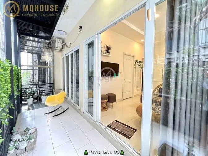 🎉Khách Về Quê Lấy Ck Nhượng Lại 1Pn Ban Công Ngay Bờ Kè Trường Sa