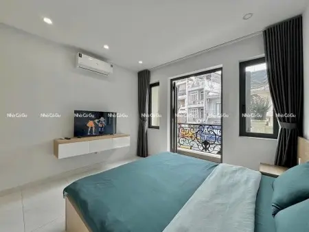 Căn Hộ Ban Công Full Nội Thất – Ngay Bến Vân Đồn, Quận 4