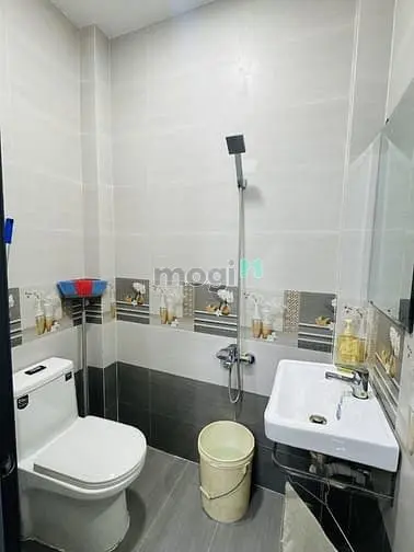 Nhà Trường Sa Quận 3, 31M2, 3 Tầng Btct, 3Pn, Cách Mặt Tiền 30M, 6.05T