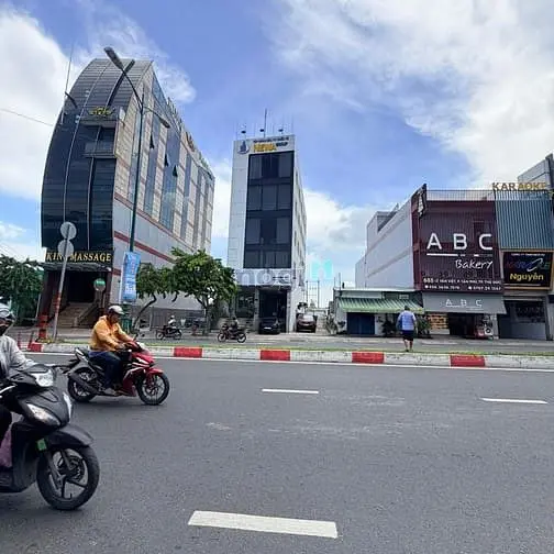 Chính Chủ Gửi Bán Toà Nhà Văn Phòng Mặt Tiền Lê Văn Việt P.tân Phú