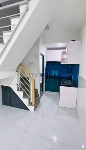 Bán Nhà Quận 1 - 19M6 3 Tầng 2 Pn - Chỉ 3 Tỷ 75