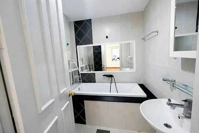 Chung Cư Mỹ Vinh, Q3: Căn 86M2, 2P Ngủ, Giá 15.5Tr/Tháng