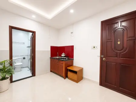 Phòng Mới Có Thang Máy Đường 3/2 Gần Đh Hoa Sen