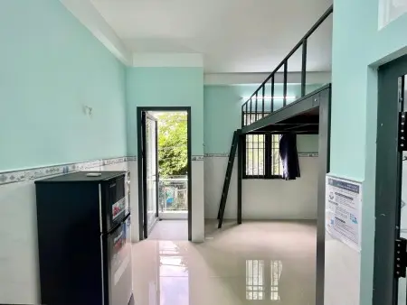 Phòng Mới Xây Có Ban Công Ngay Cao Đẳng Công Thương - Giá Rẻ Lân Cận - Đang Ưu Đãi Mạnh
