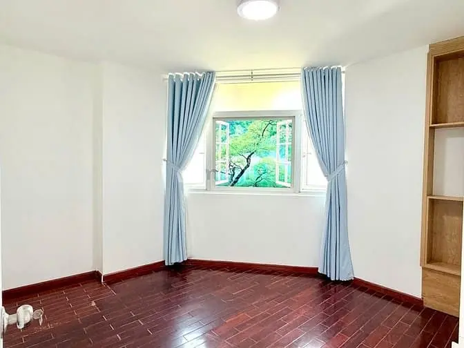 Chính Chủ Căn Góc 83M2 Hoàng Kim Sổ Hồng Sẵn Nội Thất, Tt 950Tr Ở Ngay