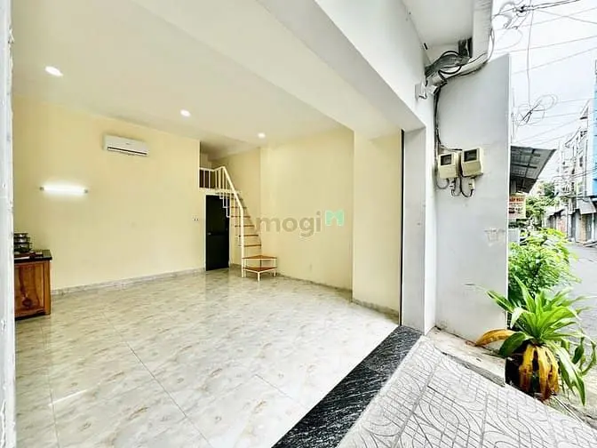 Chính Chủ Cho Thuê Mặt Bằng Gần Chợ Hoàng Hoa Thám