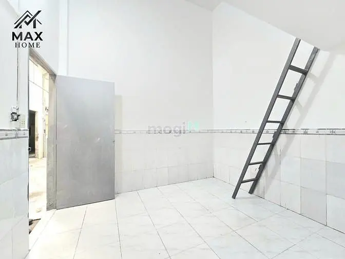 Phòng Trọ Ngay Trung Tâm Y Tế Dĩ An - Có Cửa Sổ Trên Gác