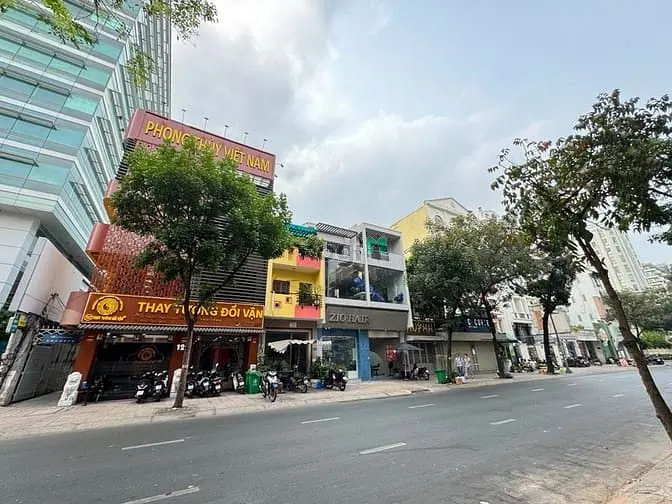 Cho Thuê Nhà 127-129 Nguyễn Đình Chiểu - Ngang 8M, 4 Tầng Thang Máy