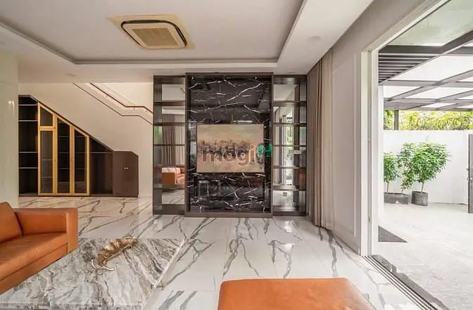 ⭕️ Villa Mới Cứng!! Biệt Thự Nguyễn Văn Hưởng Ngay Trường Bis. 3 Lầu 5