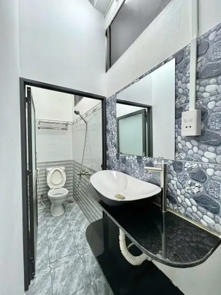 Ktx Quận Tân Phú 1Tr750 – Vị Trí Đẹp, Dễ Dàng Di Chuyển