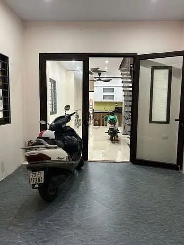Nhà Nguyên Căn 2 Tầng Mới Xây, 2Pn, Full Tiện Nghi, Có Sân Xe - Bồ Đề