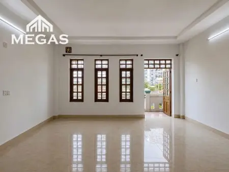 Chỉ 4Tr5 - Căn Hộ Có Ban Công Riêng Ngay Trung Tâm Quận 7