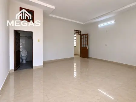 Chỉ 4Tr5 - Căn Hộ Có Ban Công Riêng Ngay Trung Tâm Quận 7