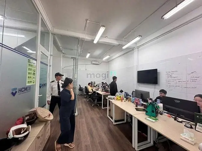 Cho Thuê Nhà Góc 2 Mặt Tiền Trung Tâm Quận 1 - 48Bis Trần Đình Xu