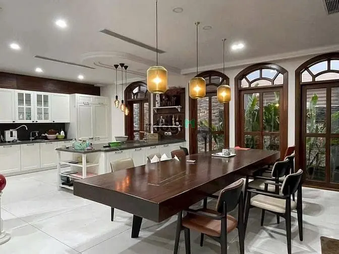 ⭕Cho Thuê Biệt Thự 4 Tầng, Ngay Lương Định Của, 7M Mặt Tiền, 4 Tầng 5P
