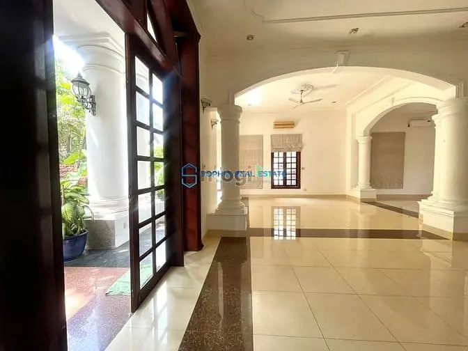 🔥Cho Thuê Biệt Thự View Sông 16X35M 3 Tầng 5Pn Hồ Bơi Sân Vườn Thoáng