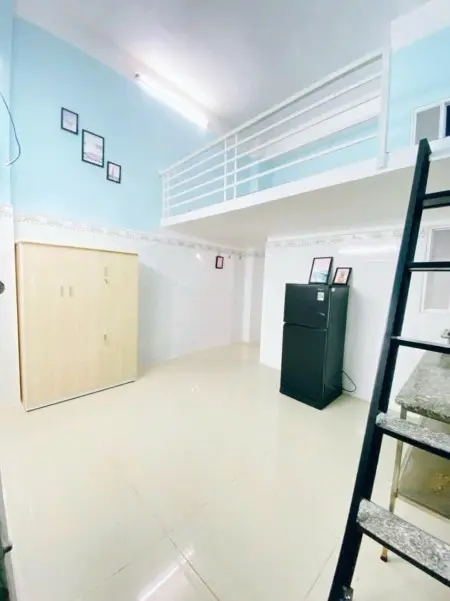 Phòng Trọ Gác Cao 2M Ngay Ngã Tư Bảy Hiền - Etown Cộng Hoà