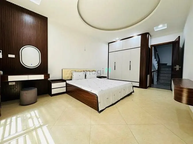 Nhà Đẹp Long Lanh Ngõ Văn Chương, Giá 8.8 Tỷ, 35M2X5T, Ảnh Thật