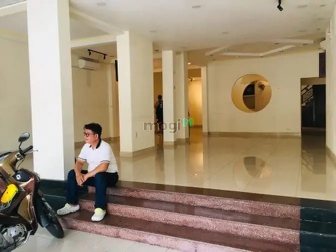 Cho Thuê Mặt Bằng Kinh Doanh Đường Đỗ Xuân Hợp 350M2, 1 Lầu, Đẹp