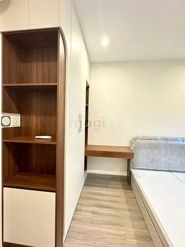 Cho Thuê 2Pn Full Nội Thất Có Thể Ở Ngay, Vị Trí Thuận Tiện Đường Lớn