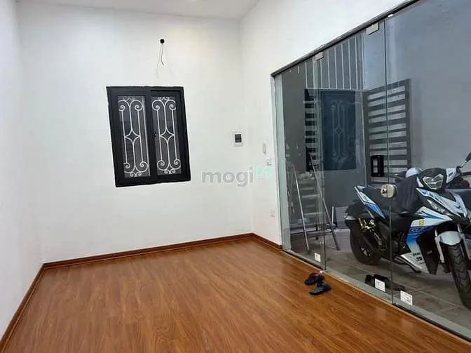 Bán Nhanh Nhà Ngõ 127 Hào Nam, Giá 10.8 Tỷ, 40M2X4T, Ở Luôn