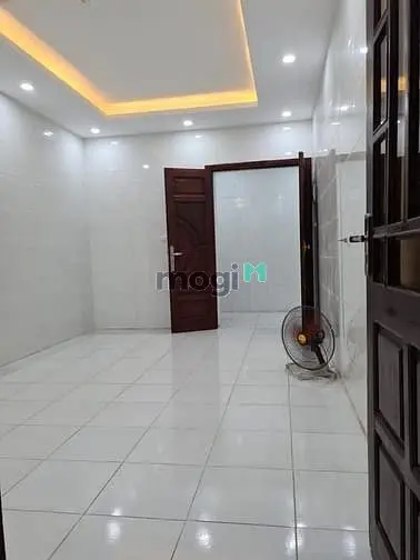Sở Hữu Ngay Nhà Ngõ Đê La Thành Nhỏ, Giá 11.3 Tỷ, 35M2X7T, Thang Máy