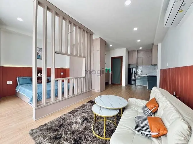 Cho Thuê 1Pn Balcony 50M2 Bình Thạnh Ngay Ngã Tư Hàng Xanh Thang Máy