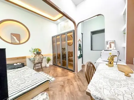 Cho Thuê Phòng Tách Bếp 5' Qua Đại Học Kinh Tế - Đh Hoa Sen - Đh Sư Phạm - Đh Bách Khoa - Đh Sài Gòn