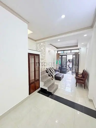 Lê Văn Sỹ - 42M - Gần Hẻm Xe Hơi - 2Pn - Nhỉnh 6 Tỷ