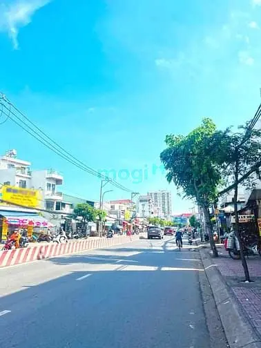 Cần Bán Gấp Nhà Mặt Tiền Huỳnh Tấn Phát Chỉ Bằng Giá Hẻm Quận 7
