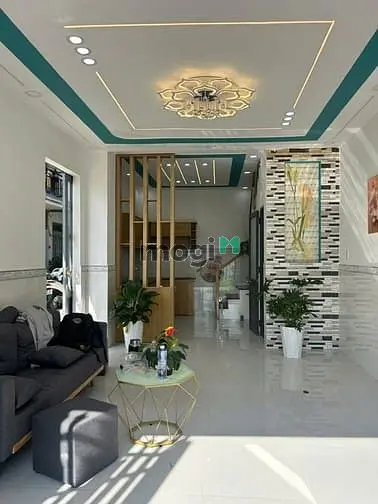 685Tr-Góc 2Mt, Đường Ô Tô 5M, Kdc. Tiện Ích, Chợ, Trường Học,.Hóc Môn