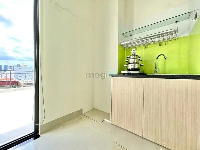 Phòng Ban Công Siêu Thoáng, An Ninh Gần Đh Văn Lang