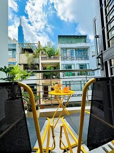 Cho Thuê Căn Hộ 1 Phòng Ngủ - Ban Công - Tách Bếp