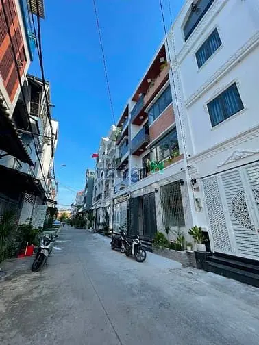 Nhà Phố Xây Dựng Mới Có Thang Máy - Đường Thông 8M 2279 Huỳnh Tấn Phát