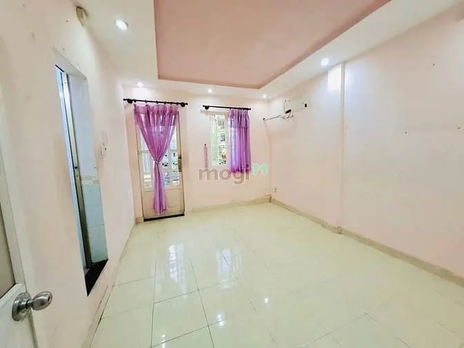 Hẻm 3 Gác - Trần Hưng Đạo Quận 1 - 26M2 3 Tầng - Nhỉnh 5 Tỷ