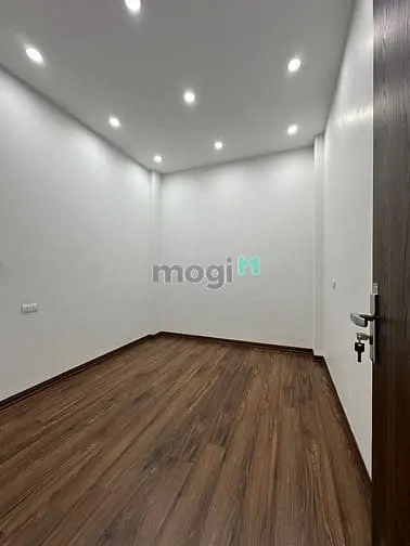 Bán Nhanh Nhà Ngõ Ngọc Thuỵ, Giá 8.2 Tỷ, 47M2X3T, Thiện Chí Bán