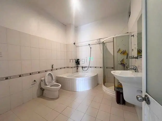 Cho Thuê Nhà 5,5X11M Làng Báo Chí, Thảo Điền, Q2 - 4 Tầng. Giá 27Tr/Th