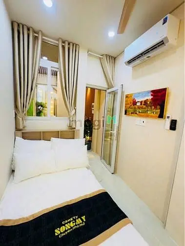 Bán Nhà Gần Sân Bay Nguyễn Thanh Tuyền - 53M2 - Tặng Nội Thất - 6X Tỷ