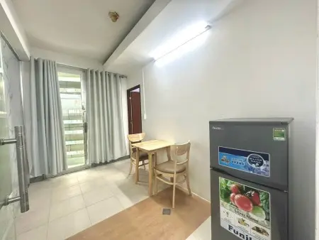 Chdv 40M2 1Pn Pk Bancon, 224/20 Lý Thường Kiệt Q.10 (Gần Đh Bách Khoa) Lh 0944 39 79 69