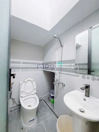 Bán Nhà Trung Tâm Quận Tư Giá Chỉ 4 Tỷ Mốt Thương Lượng