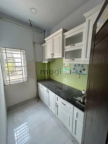 Bán Nhà Mặt Tiền Lạc Long Quân - Kinh Doanh Đỉnh - 44M2 Nở Hậu - 8X Tỷ