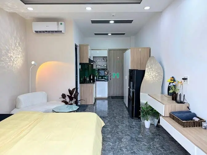 Nhà Mới Ban Công, Full Nội Thất Ngay Thích Quảng Đức – Phú Nhuận
