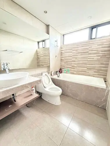 Cho Thuê Căn Hộ Cao Cấp Urban Hill Pmh Q7. 2Pn 2Wc, 79M2, Giá 25Tr/Th.